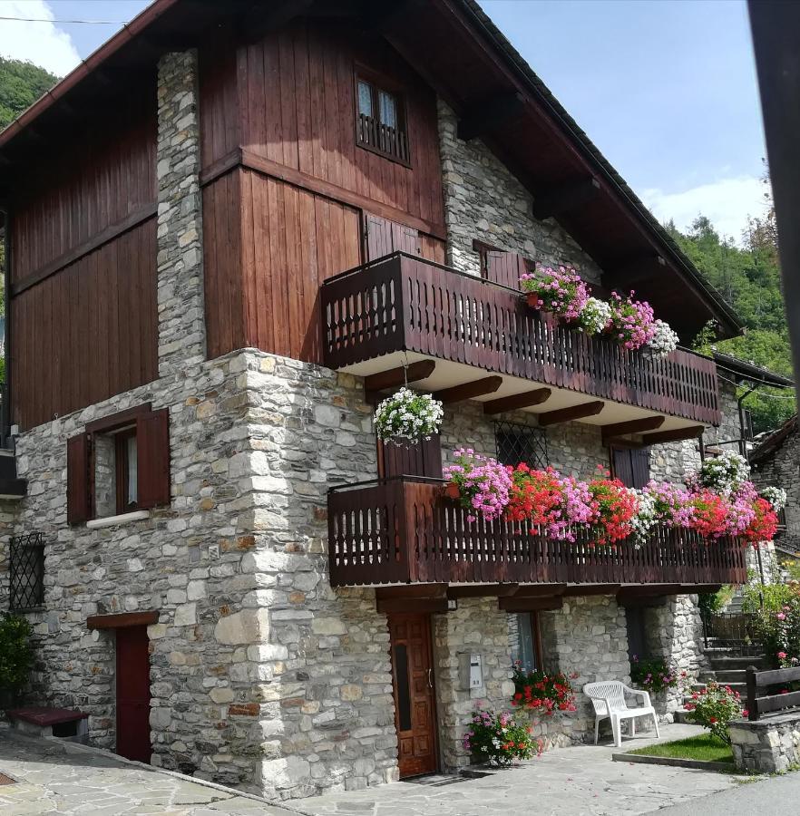 Appartamento Con Vista Chez Mary Roisan Ngoại thất bức ảnh